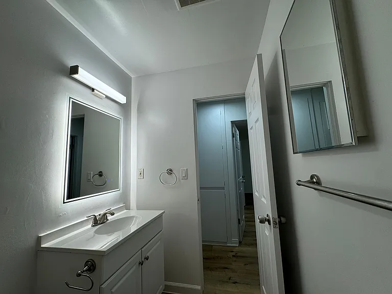 5650 Fair Ave — Photo 24
