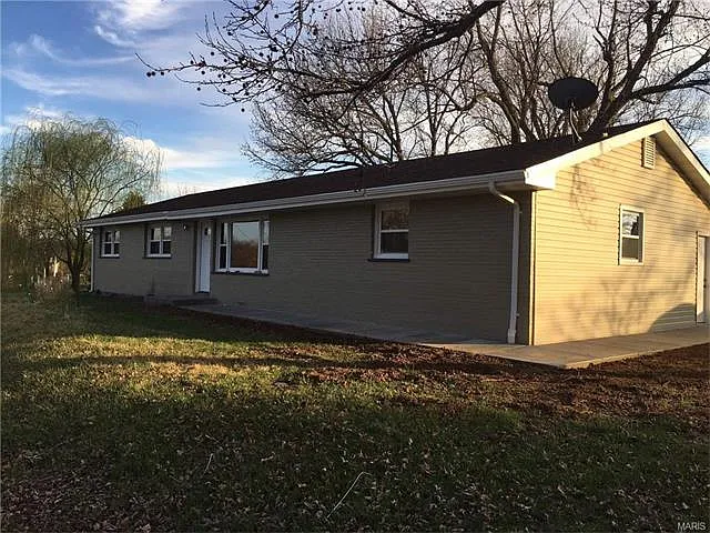 2355 Muegge Rd photo 1