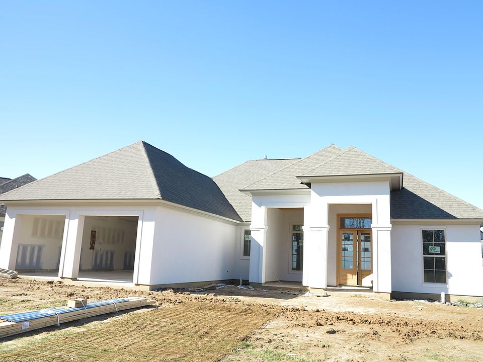 1st image of 501 Cedar Lake Dr