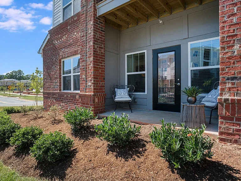 Pointe at Prosperity Village Apartments — Photo 27