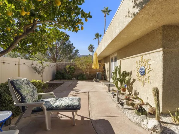 1433 Sunflower Cir N, Palm Springs, CA 92262