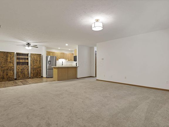 3rd image of 1136 Chatham Dr