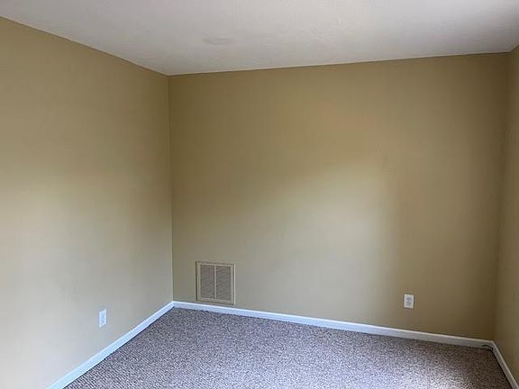 4th image of 1293 N Main St APT A