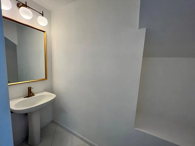 8501 Windy Cir — Photo 11