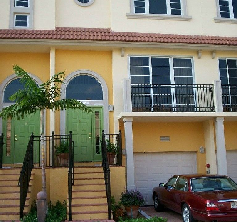 2nd image of 1941 Coral Heights Blvd #403