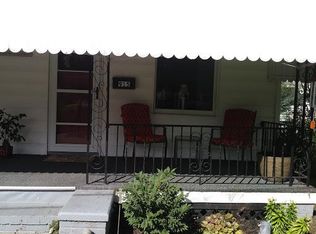 915 Vine St, Avoca, PA 18641