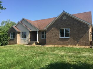 195 Isgrig Ln, Paris, KY 40361