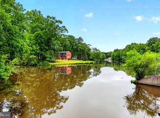 164 Silver Lake Dr, Clementon, NJ 08021