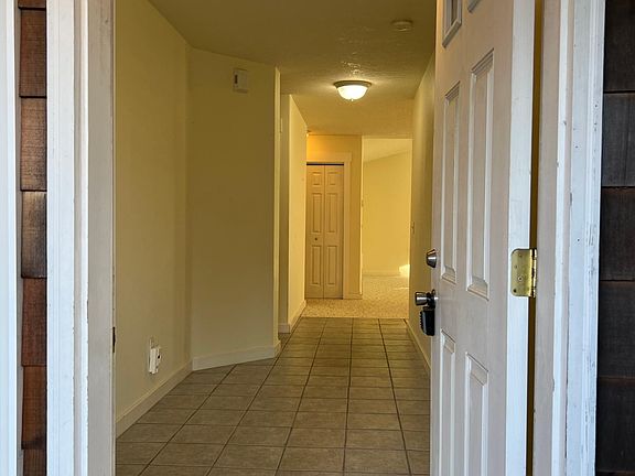 3rd image of 2602 Sea Crest Ave N