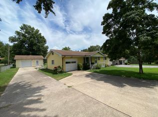 1651 State Highway Y, Forsyth, MO 65653