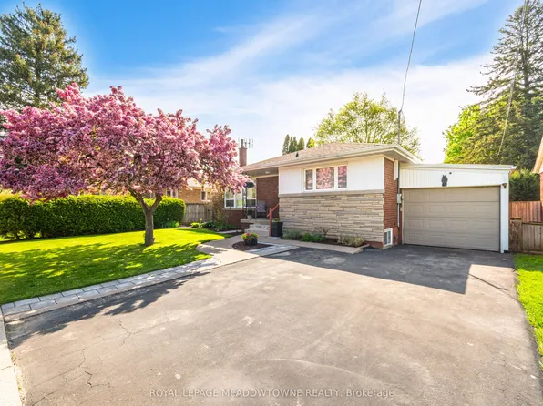 2286 Prospect St, Burlington, ON L7R 2A2