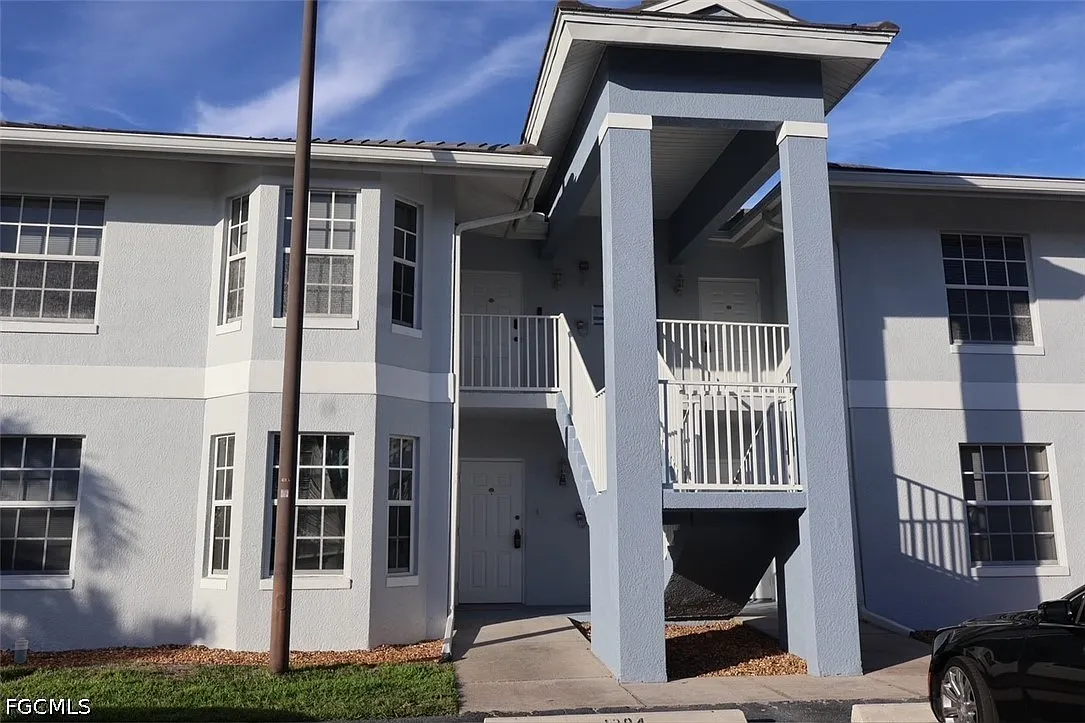 3 bed, 2.0 bath, 1118 sqft, $1,700 — Photo 1