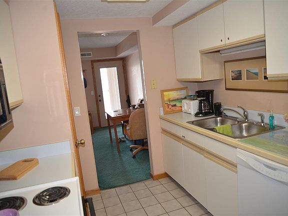 5th image of 8975 N Bayshore Dr