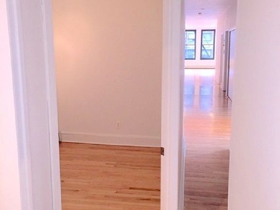5th image of 944 8th Ave APT 3