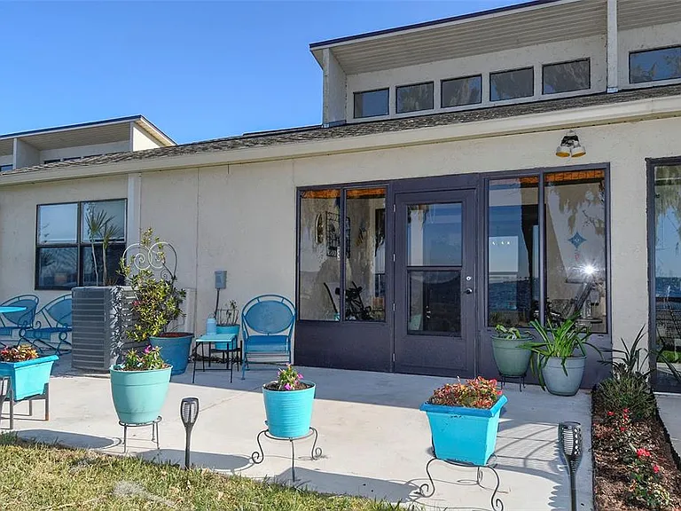 2225 Cypress Ct #2C — Photo 29