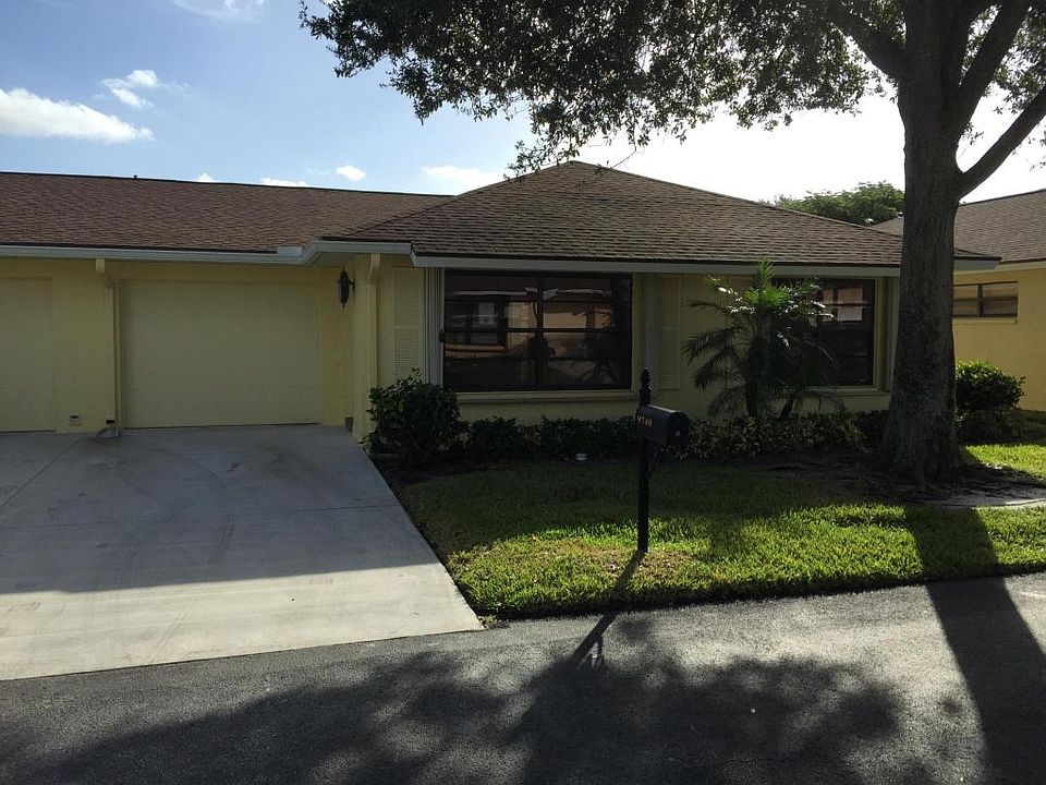 1st image of 9740 Pecan Tree Dr APT B