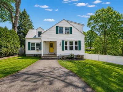 84 Phillip Ave, Cumberland, RI, 02864