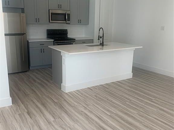 4th image of 3504 Judiway St #3504