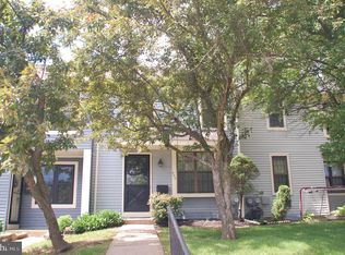404 Franklin Ct, North Wales, PA 19454