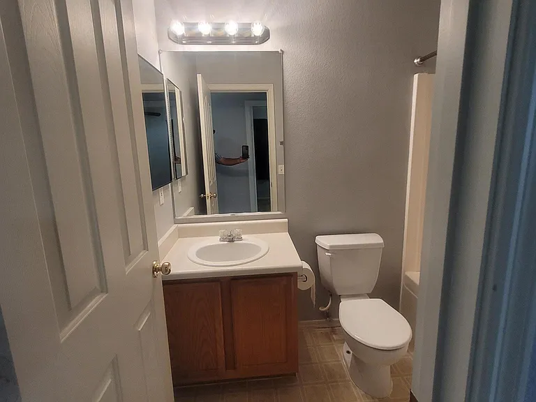 2739 W Silver Creek Ln — Photo 25