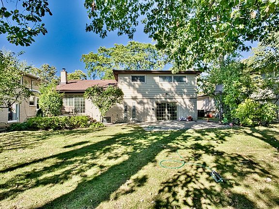 3rd image of 3907 Enfield Ave
