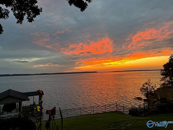 2nd image of 13613 Inverness Pl