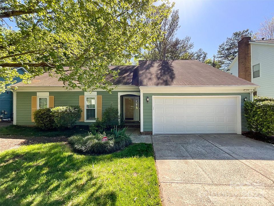 1st image of 8328 Houndstooth Dr