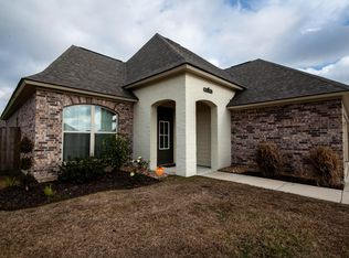 1017 Palm Harbor Way, Breaux Bridge, LA 70517