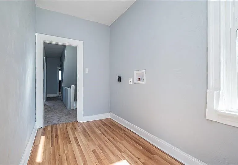 621 Lorenz Ave — Photo 11