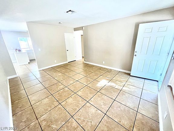 4th image of 47 Palisade Ave