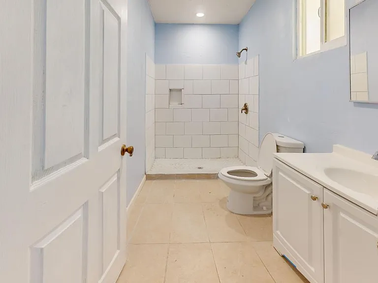 43738 Commanche St #C — Photo 5