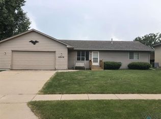 6509 W Bonnie Ct, Sioux Falls, SD 57106