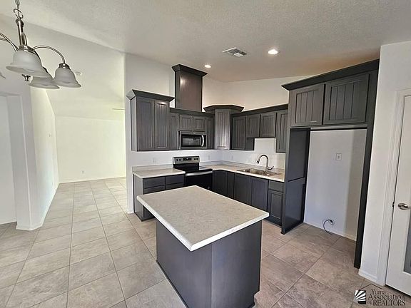 4th image of 4686 E Los Olivos Dr