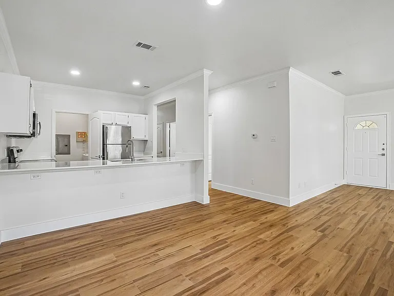 4125 Holland — Photo 31