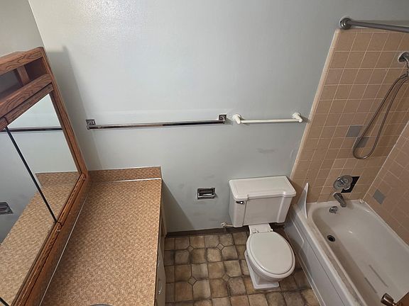 4th image of 485 E 17th Ave APT 1