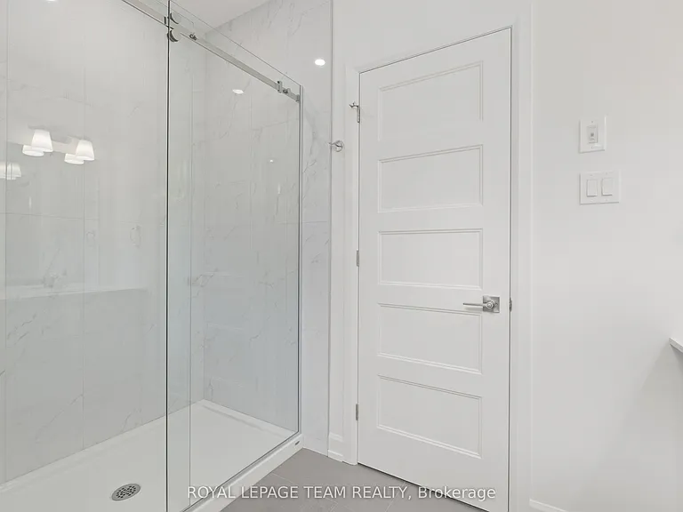 6954 Notre Dame St #C — Photo 21