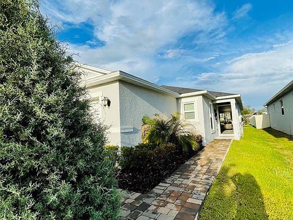3rd image of 2818 Sanctuary Dr