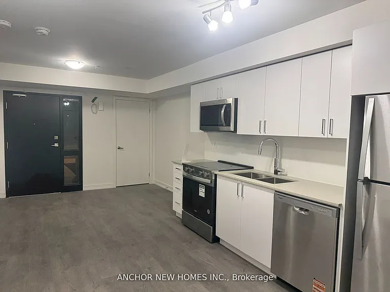 1680 Victoria Park Ave #111 — Photo 2
