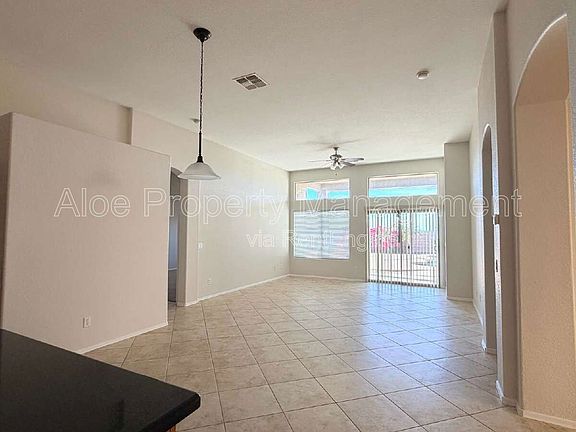 4th image of 22180 N Sunset Dr
