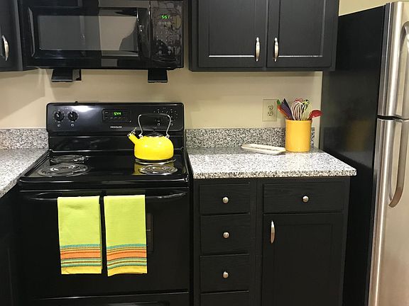 2nd image of 2311 Valleywood Dr SE APT I10