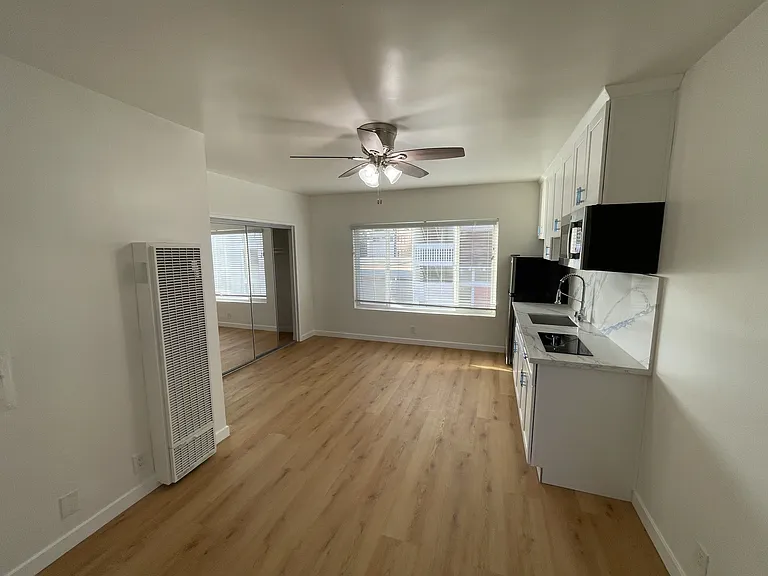 Navy Street Apartments — Photo 4