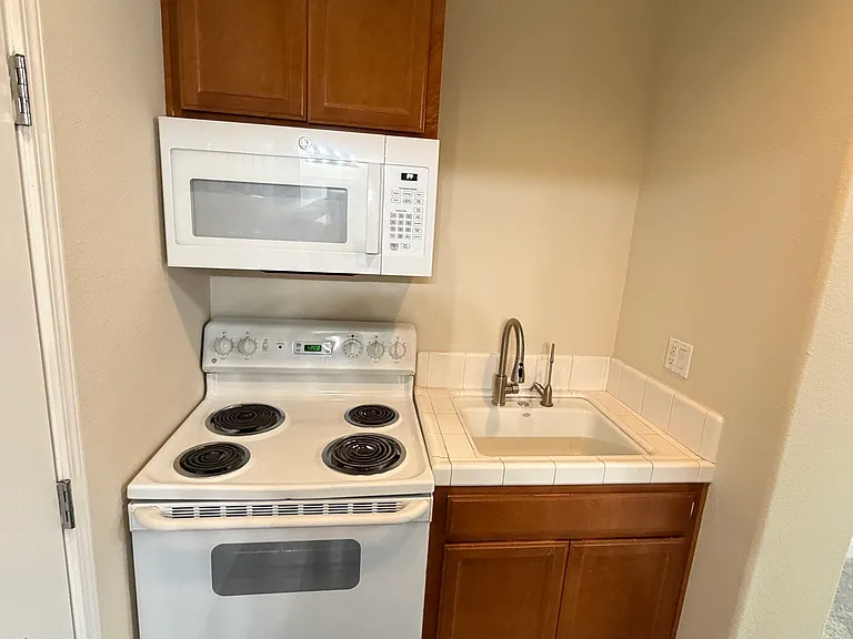 540 Sullivan Way — Photo 1