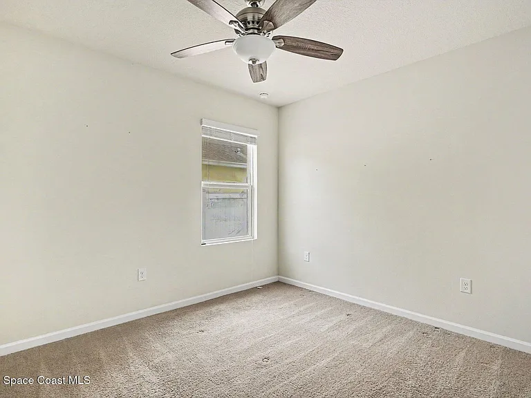 2650 Falcon Ln — Photo 11