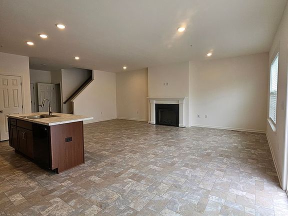 4th image of 2456 Spring Water Cir