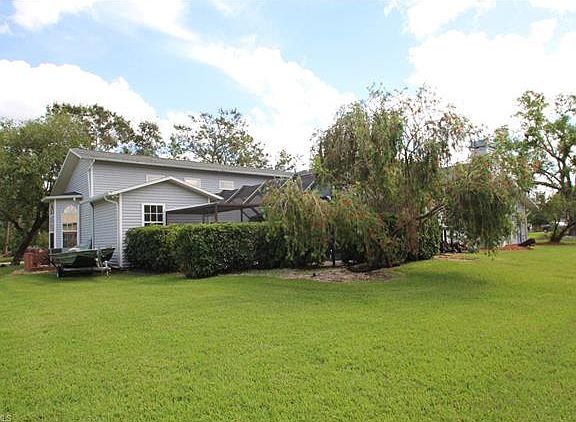 2nd image of 16102 Flagg Pond Ln