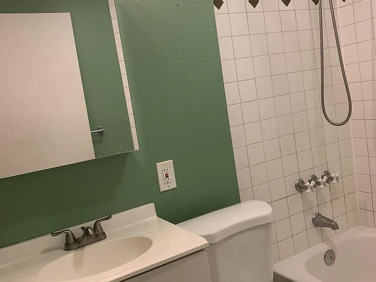 8023 SE Cooper St — Photo 7