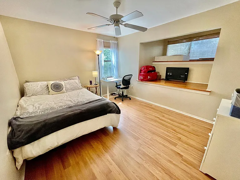 2 Hawthorne Pl — Photo 14