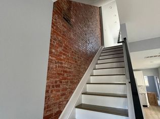 936 W College Ave, Philadelphia, PA 19130