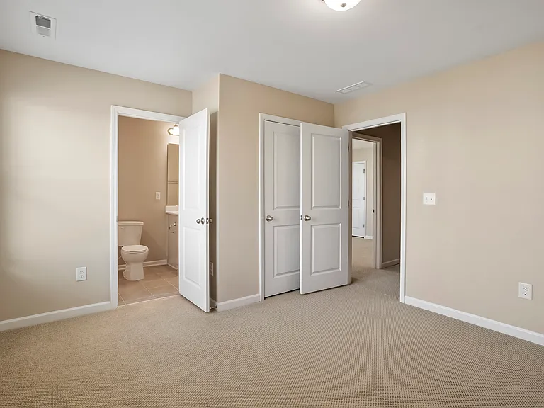 210 Adobe Pl — Photo 32