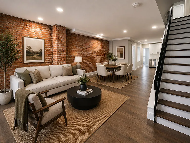 347 N Robinson St — Photo 1